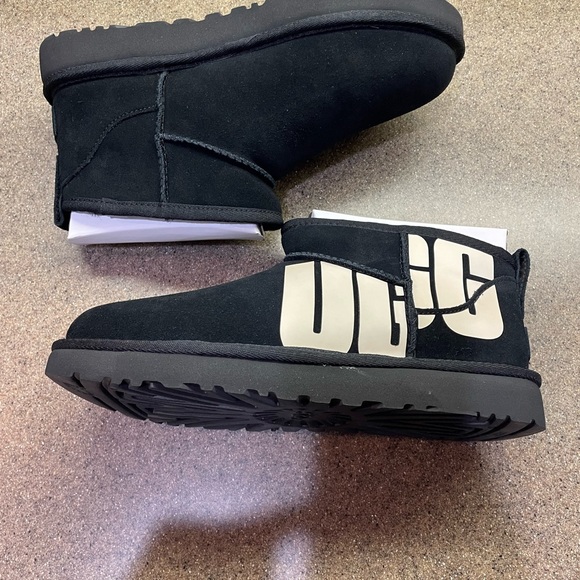 🆕 UGG Classic Ultra Mini Chopd, Black & White Size 8 - Picture 4 of 13
